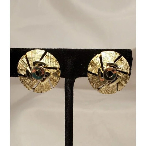 VTG Lisner Earrings Silver Tone Pinwheel Screw Back Earrings Mid Century MCM - Picture 1 of 11